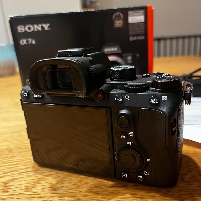 SONY(ソニー)のSONY α7Ⅲ ILCE-7M3 ボディ スマホ/家電/カメラのカメラ(ミラーレス一眼)の商品写真