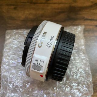 キヤノン(Canon)の美品　Canon EF40mm F2.8 STM ホワイト(レンズ(単焦点))