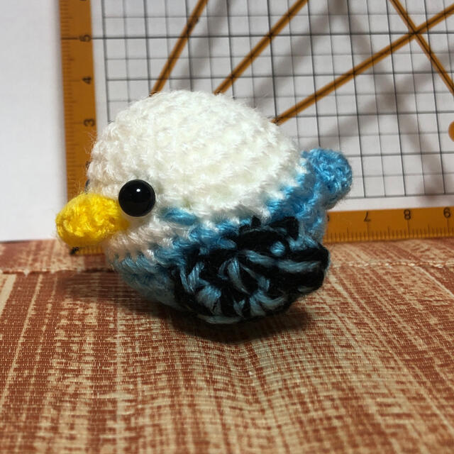 セキセイインコ(ハンドメイド)白×水色⑦ ハンドメイドのぬいぐるみ/人形(ぬいぐるみ)の商品写真