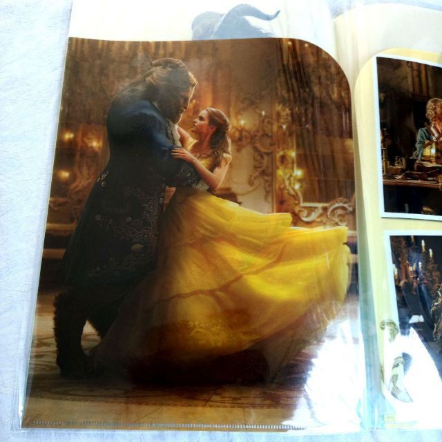 Disney(ディズニー)のディズニー♡美女と野獣 クリアファイル２枚セット 王子とベル 1輪の赤いバラ エンタメ/ホビーのアニメグッズ(クリアファイル)の商品写真