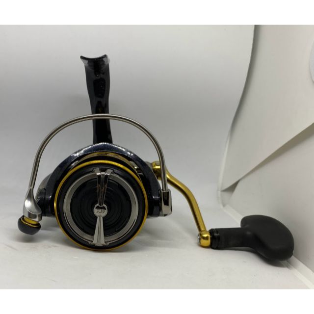 DAIWA(ダイワ)のDAIWA 18 レガリスLT4000D-CXH スポーツ/アウトドアのフィッシング(リール)の商品写真