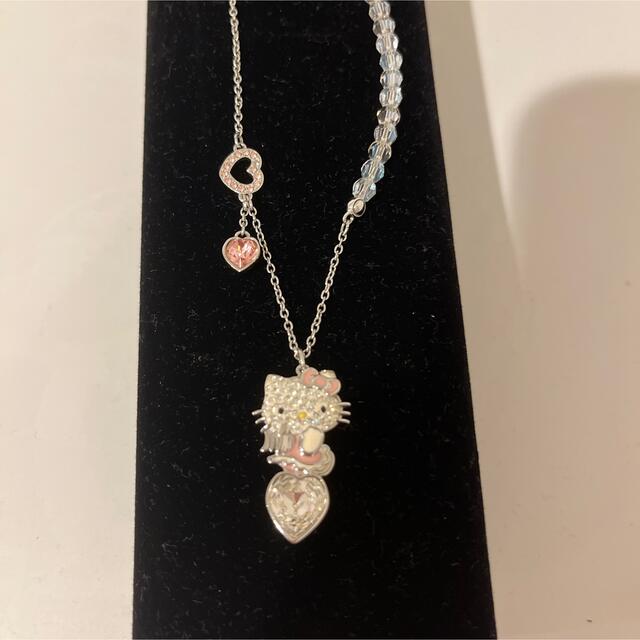 SWAROVSKI(スワロフスキー)の美品 レア！スワロフスキー キティちゃん ネックレス レディースのアクセサリー(ネックレス)の商品写真