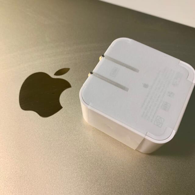 iPhone(アイフォーン)のApple純正 デュアルUSB-Cポート搭載35Wコンパクト電源アダプタ 未使用 スマホ/家電/カメラの生活家電(変圧器/アダプター)の商品写真