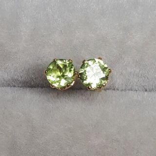 かな様　ペリドット　ピアス(ピアス)