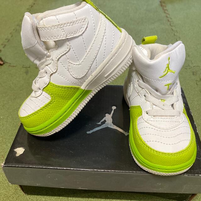 NIKE(ナイキ)の専用！1回のみ着用⭐︎NIKE baby JORDAN ハイカット11.5cm キッズ/ベビー/マタニティのベビー靴/シューズ(~14cm)(スニーカー)の商品写真