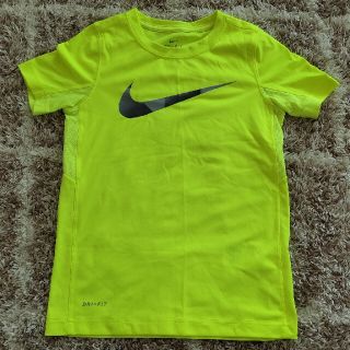 ナイキ(NIKE)の英 様専用です。ナイキ Tシャツ xs キッズ 130cm程度(Tシャツ/カットソー)