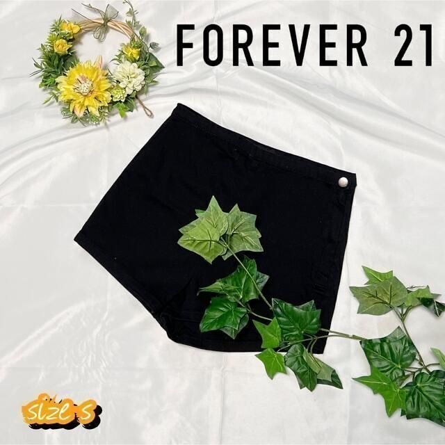 FOREVER 21(フォーエバートゥエンティーワン)の【kids　送料無料】フォーエバー21 ショートパンツ　サイズs レディースのパンツ(ショートパンツ)の商品写真