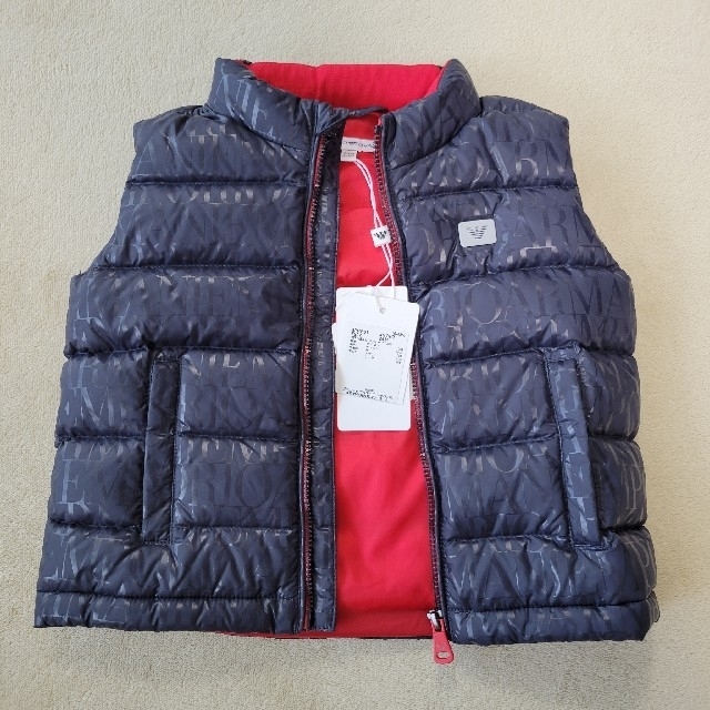得価新品 Emporio Armani - エンポリオ・アルマーニ ダウンベスト 24M