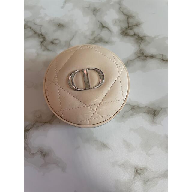 Dior(ディオール)のディオールスキン フォーエヴァー クッション パウダー ラベンダー コスメ/美容のベースメイク/化粧品(フェイスパウダー)の商品写真