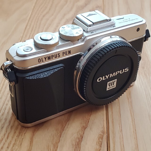 OLYMPUS OLYMPUS E−PL7 EZ ダブルズームキット おまけ付きの通販 by shop｜オリンパスならラクマ