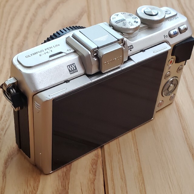 OLYMPUS - OLYMPUS E−PL7 EZ ダブルズームキット おまけ付きの通販 by