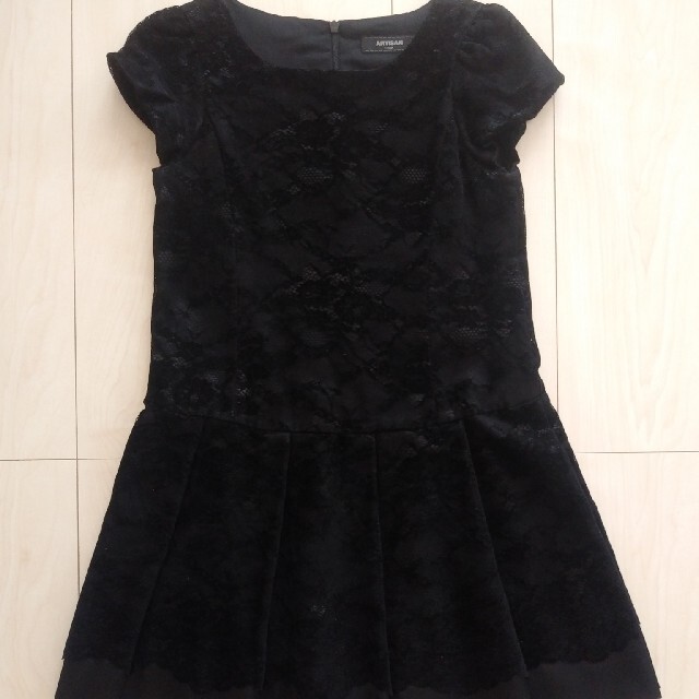 ARTISAN(アルティザン)のARTISAN ワンピース　130センチ キッズ/ベビー/マタニティのキッズ服女の子用(90cm~)(ワンピース)の商品写真