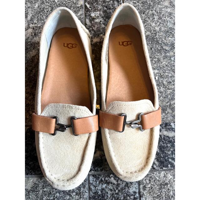 お値下げ！UGG ゴールド　フラットパンプス