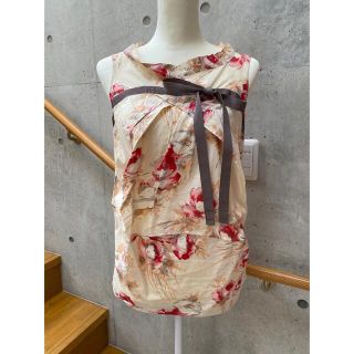 マルニ(Marni)のマルニ　花柄　変形トップス　人気　シルク　トップス(シャツ/ブラウス(半袖/袖なし))