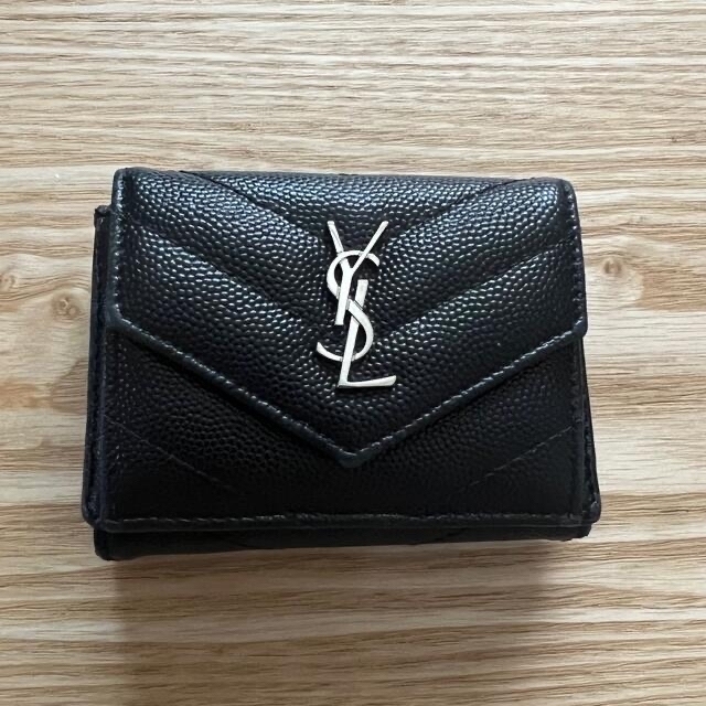 Saint Laurent   Yves Saint Laurent イブサンローラン 三つ折