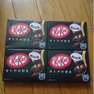 ネスレ(Nestle)のキットカット (3枚入り) 黒 オトナの甘さ 4箱(菓子/デザート)