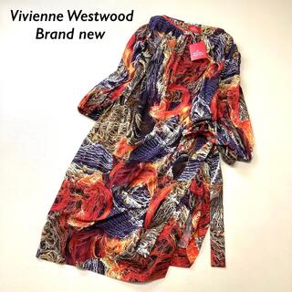 ヴィヴィアンウエストウッド(Vivienne Westwood)の新品 タグ付 Vivienne Westwood 総柄 デザインロングワンピース(ロングワンピース/マキシワンピース)