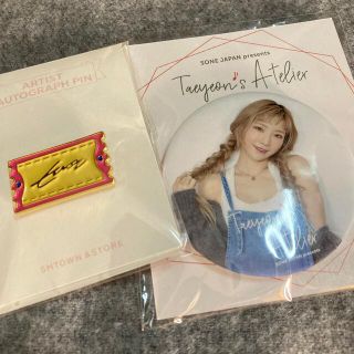 ショウジョジダイ(少女時代)のテヨン　taeyeon  バッジ　ピンバッジ　girl's generation(アイドルグッズ)