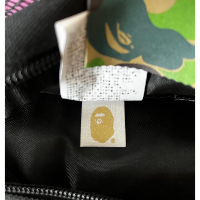 A BATHING APE(アベイシングエイプ)のレアA BATHING APEショルダーバッグ ポーチ ピンクカモBAPE 激安 メンズのバッグ(ショルダーバッグ)の商品写真