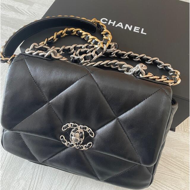 CHANEL 19 チェーンショルダーバッグ