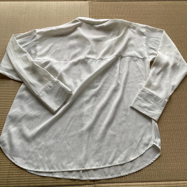 GU(ジーユー)のブラウス　レディース　GU 長袖　M・Lサイズ　2点セット レディースのトップス(シャツ/ブラウス(長袖/七分))の商品写真