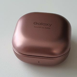 ギャラクシー(Galaxy)のGalaxy Buds Live/ブロンズ Galaxy純正ワイヤレスイヤホン(ヘッドフォン/イヤフォン)