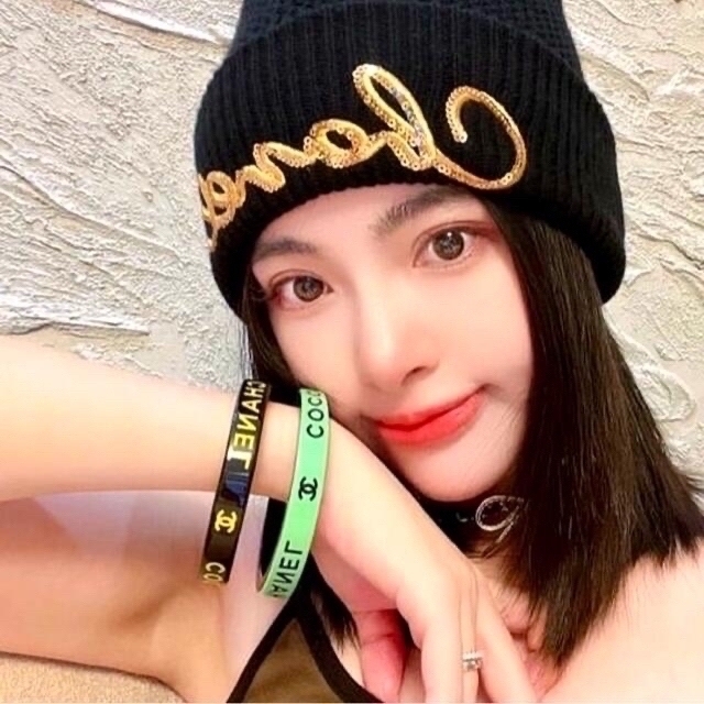 CHANEL(シャネル)の🖤シャネル💛新品未使用品✨大人気ニット帽💖 レディースの帽子(ニット帽/ビーニー)の商品写真