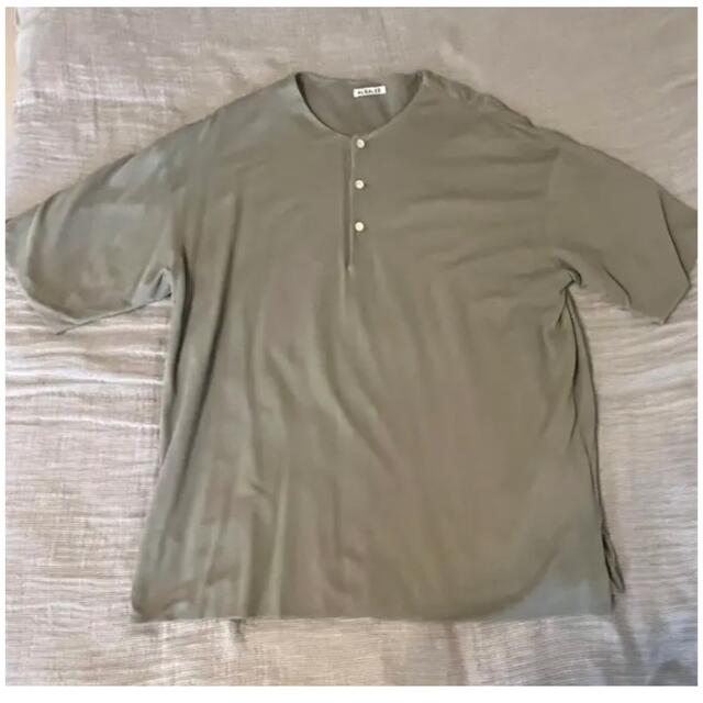 AURALEE(オーラリー)のAURALEE HIGH GAUGE HENLEY NECK Tシャツ メンズのトップス(Tシャツ/カットソー(半袖/袖なし))の商品写真