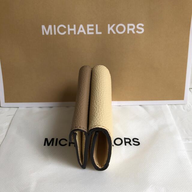 新品★MICHAEL KORS マイケルコース 定価19,800円 三つ折り財布