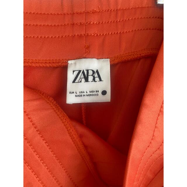 ZARA(ザラ)のZARA ワイドパンツ　オレンジ レディースのパンツ(カジュアルパンツ)の商品写真