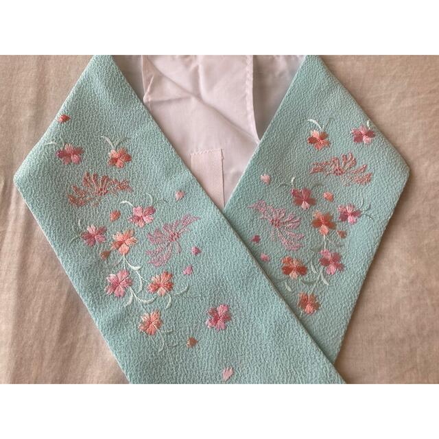 ふりふ(フリフ)の刺繍半衿と襟台　半衿　半襟　襟芯 レディースの水着/浴衣(着物)の商品写真