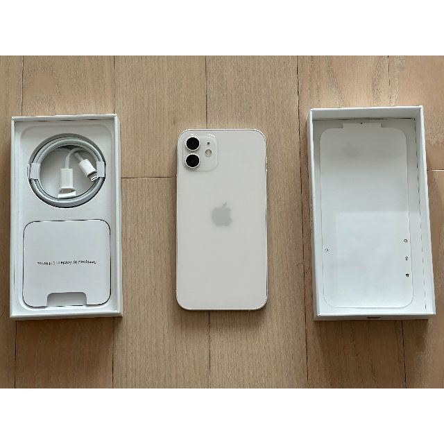 Apple(アップル)のiPhone12 64GB ホワイト MGHP3J/A スマホ/家電/カメラのスマートフォン/携帯電話(スマートフォン本体)の商品写真