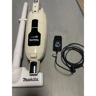 マキタ(Makita)のMakita TURBO60 ジャンク　充電器付き(掃除機)