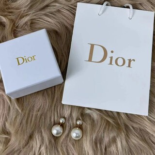クリスチャンディオール(Christian Dior)の極美品 Dior パールピアス(ピアス)
