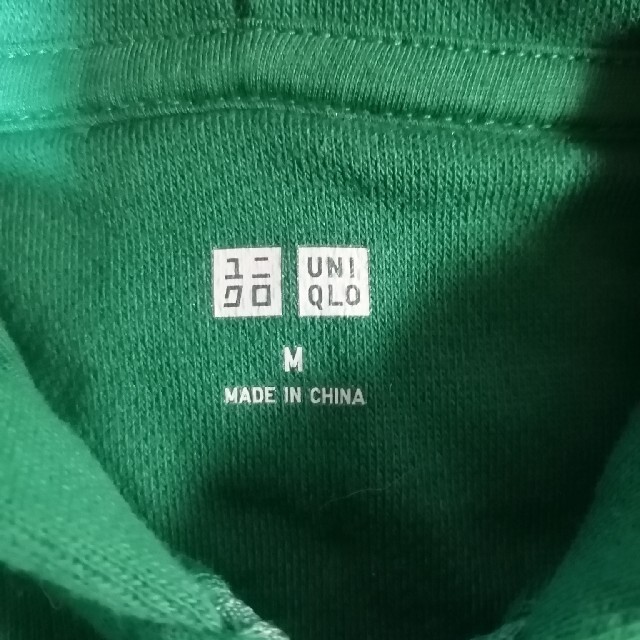 UNIQLO(ユニクロ)の流行色グリーンのユニクロ　スウェット　フルジップパーカー メンズのトップス(スウェット)の商品写真