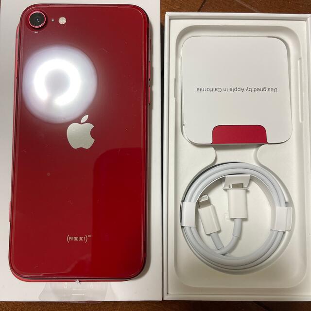 iPhone(アイフォーン)のiPhoneSE 第3世代　64GB RED SIMフリー　iphone se3 スマホ/家電/カメラのスマートフォン/携帯電話(スマートフォン本体)の商品写真
