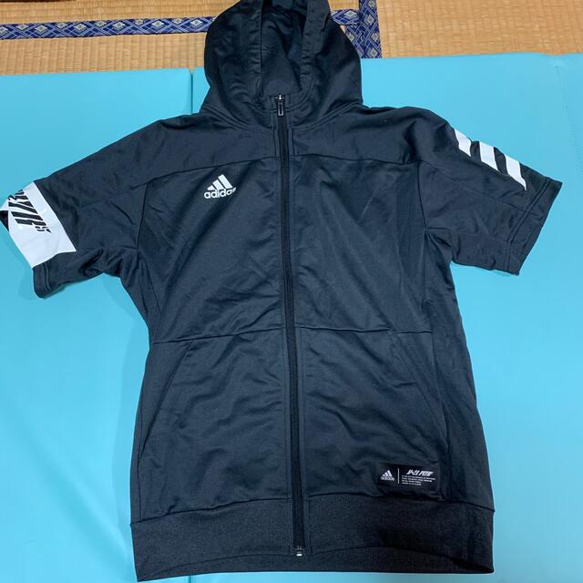 adidas(アディダス)のadidas 半袖パーカー メンズのトップス(パーカー)の商品写真