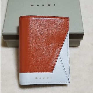 マルニ(Marni)のMARNI マルニ 2つ折り ウォレット 本物 テラコッタ 本物 阪急百貨店(財布)