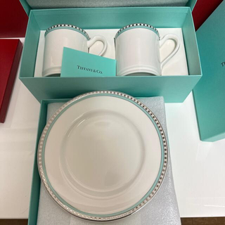 ティファニー(Tiffany & Co.)のティファニー　プラチナブルーバント　マグカップ2客、ソーサー2枚新品(食器)