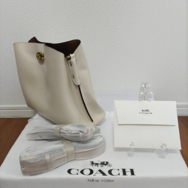 お気に入り COACH コーチ ショルダーバッグ ウイロー 肩掛け ホワイト