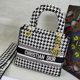 クリスチャンディオール(Christian Dior)の【Christia Dior】レディ ディオール ハンドバック(ハンドバッグ)