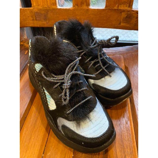 UGG(アグ)の完売。。。。激レア✨23.5✨UGG✨CA805 x STELLER JAY  レディースの靴/シューズ(スニーカー)の商品写真