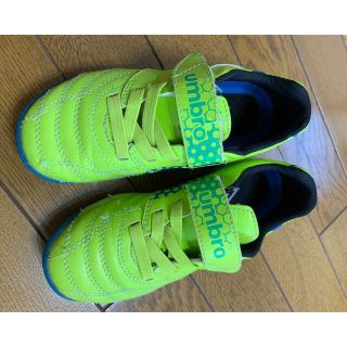 アンブロ(UMBRO)のumbroサッカーシューズ　17センチ(シューズ)