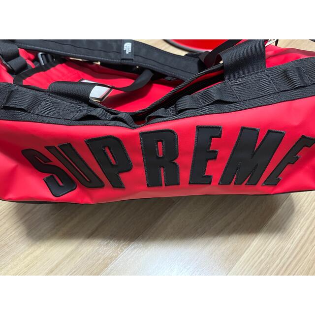 Supreme(シュプリーム)のsupreme north face arc logo duffel bag メンズのバッグ(バッグパック/リュック)の商品写真