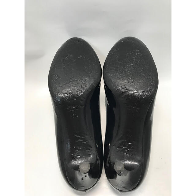 miumiu(ミュウミュウ)のMIU MIU ミュウミュウ パンプス エナメル 黒 ブラック レディースの靴/シューズ(ハイヒール/パンプス)の商品写真