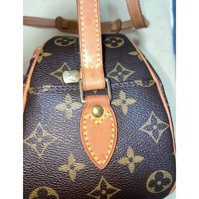 LOUIS VUITTON(ルイヴィトン)のルイヴィトン　ブロワ　M51221 レディースのバッグ(ショルダーバッグ)の商品写真