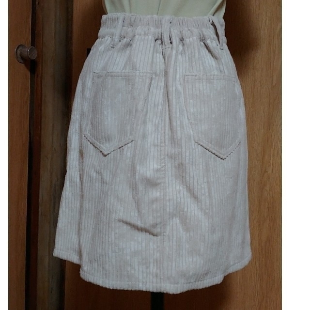 太コーデュロイ台形　ミニスカート レディースのスカート(ミニスカート)の商品写真