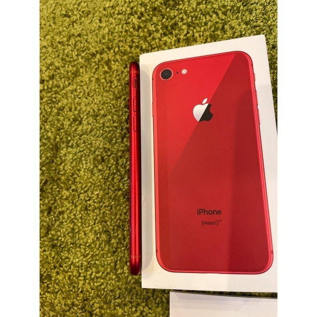 iPhone(アイフォーン)のアップル iphone8  プロダクトレッド　64 docomo  スマホ/家電/カメラのスマートフォン/携帯電話(スマートフォン本体)の商品写真