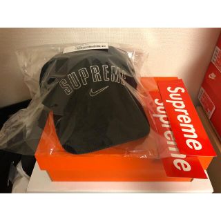 シュプリーム(Supreme)のSupreme Nike Arc Corduroy 6-Panel black(キャップ)