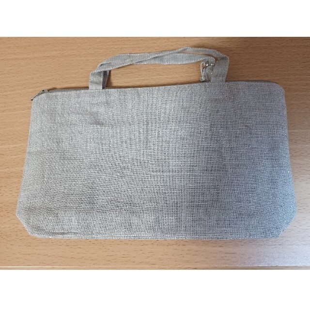 定価より大幅お値下げ】新品未使用 リネンアンドデコール ラウンジポーチの通販 by jejey9663 LINEN and DECOR リネンアンドデコール ポーチ タッセル付